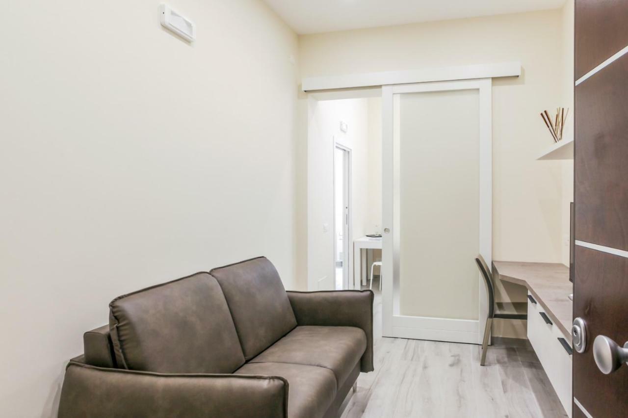 Bari Centrale Railway Station Apartment Exterior foto